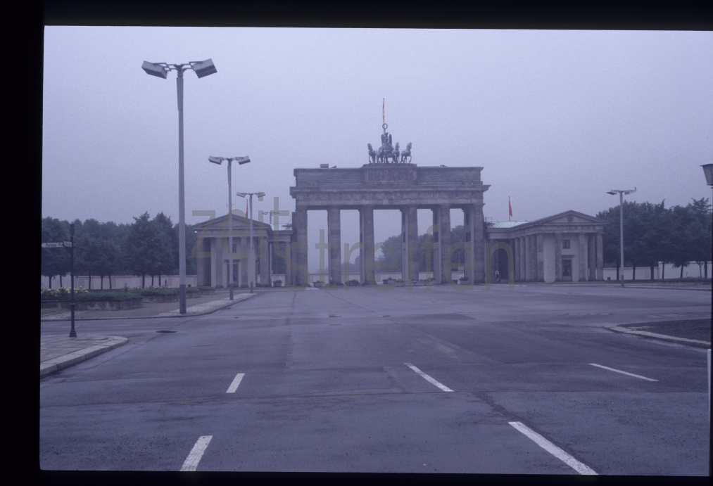 berlin(ost), brandenburger tor, 1989, zsA026G001D032